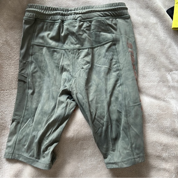 Praise endurance running shorts - Picture 2 of 6